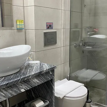 Harmony & Apartahotel 3*