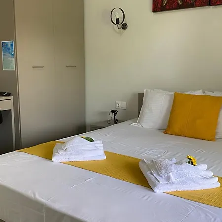 아파트호텔 Harmony & 3*